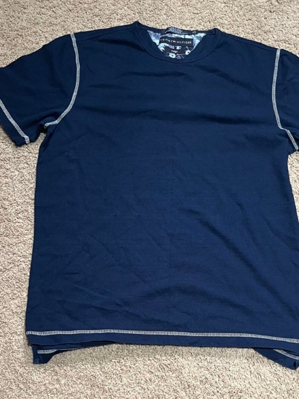 Tommy Hilfiger navy blue cotton t-shirt with white stitching